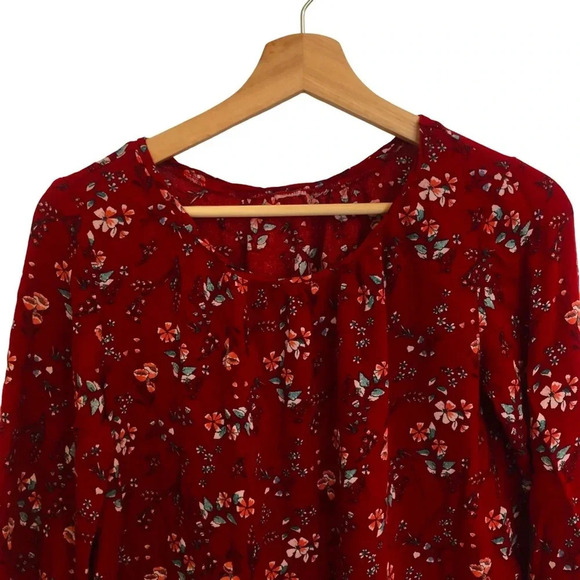 3/$25 ❥ Gap Floral Lightweight Viscose Ruffled 3/4 Sleeves Blouse Top Size M Red - Picture 2 of 8